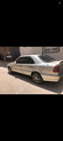 Mercedes-Benz 250 Diesel Manuelle 1996 à Berrechid