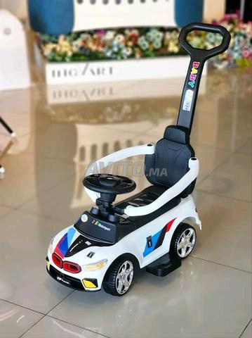 Trotteur Voiture à pousser bébé avec musique