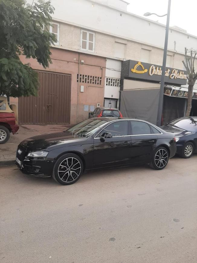 Audi A4 Diesel Automatique 2010 à Agadir
