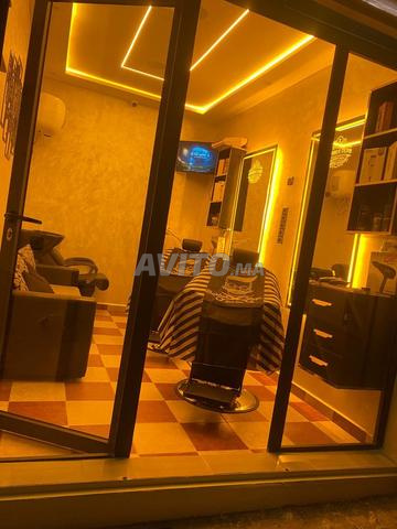 Vente salon de coiffure pour hommes au quartier Al Qods Labita