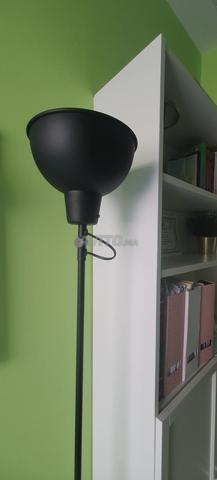 Lampadaire IKEA en très bon état - 2
