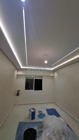 شقة للكراء ببسكورة حي الازدهار 2غرف طابق الاول