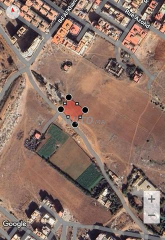 A vendre terrain zone immeuble R 4 étages