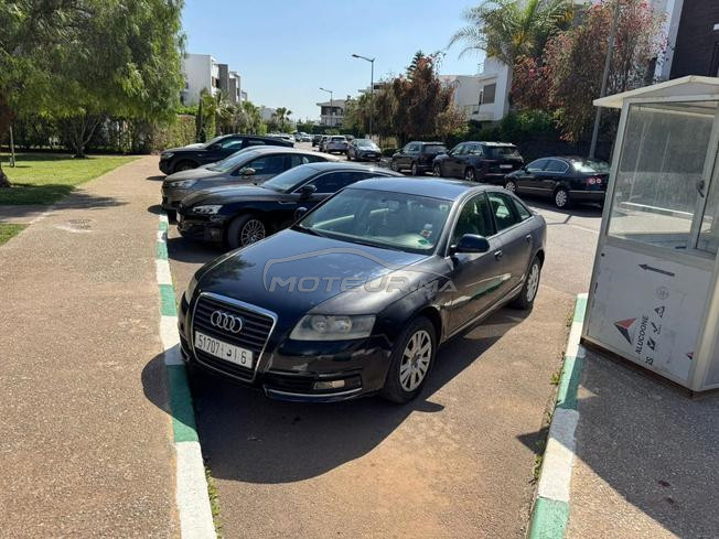 Audi A6 Essence Automatique 2010 à Bouskoura