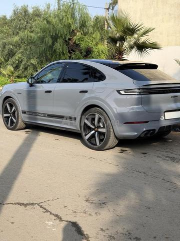 Porsche Cayenne coupé finition carbone