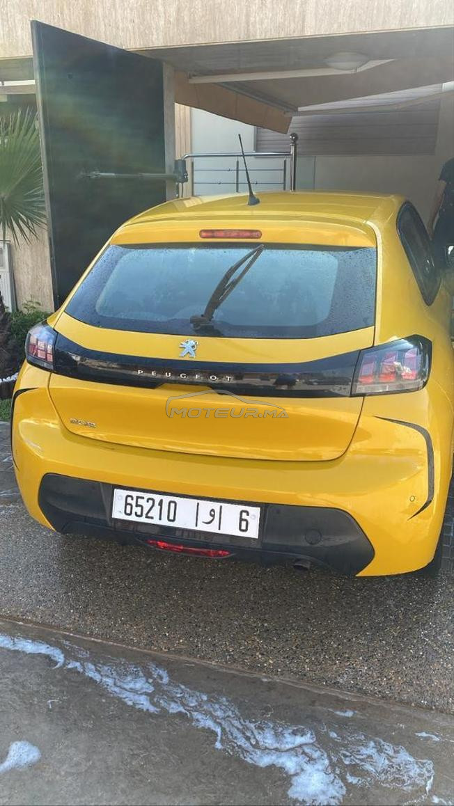 Peugeot 208 Essence Modèle 2019 – Très propre
