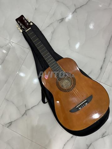 Guitare classique H.A.T AC-31 neuve, housse