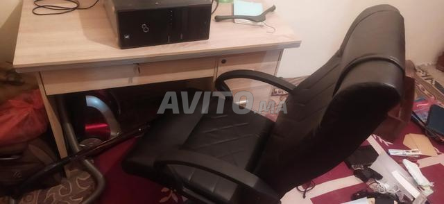 بيرو و كورسي للبيع