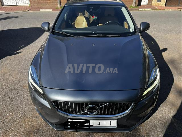 Volvo V40 Diesel Automatique 2020 à Rabat
