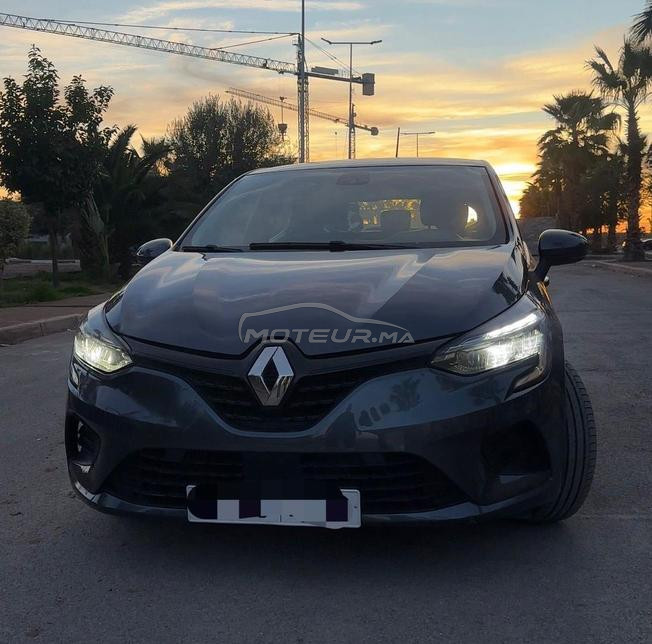 Renault Clio Essence Automatique 2022 à Marrakech