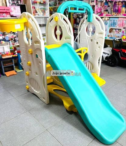 مركز ألعاب 4 في 1 DOLU