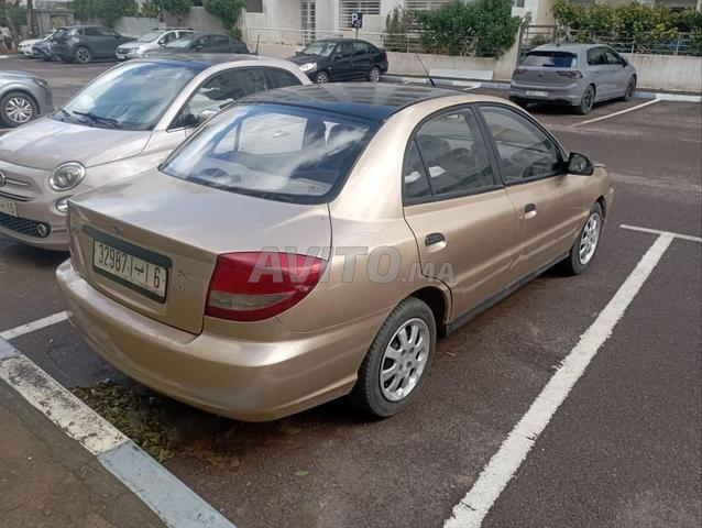 كيا ريو بنزين يدوية 2004 في الدار البيضاء - 2