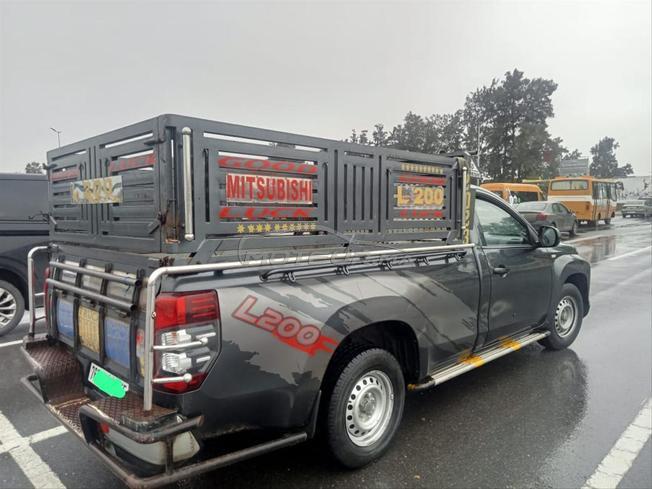 Mitsubishi L200 Diesel Manuelle 2023 à Salé