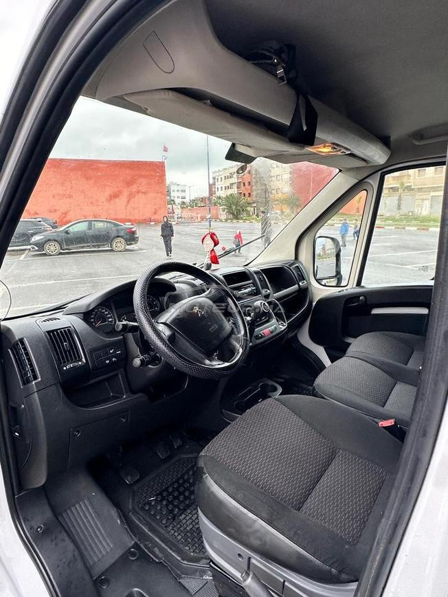Peugeot Boxer Diesel Manuelle 2021 à Sidi Slimane