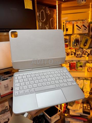 Clavier iPad Pro M4