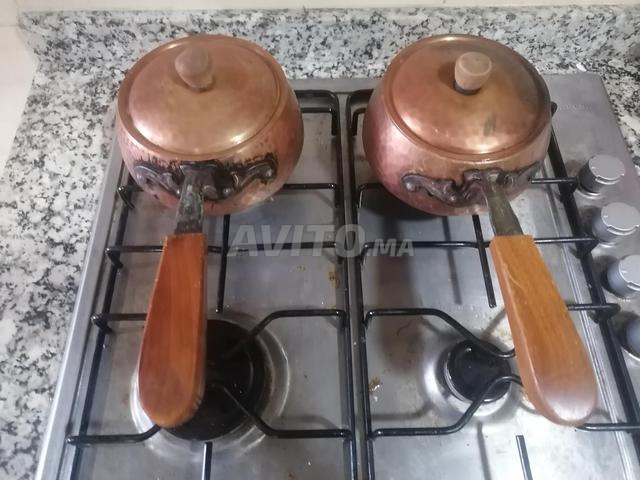 قدران بغطاء نحاسي أحمر