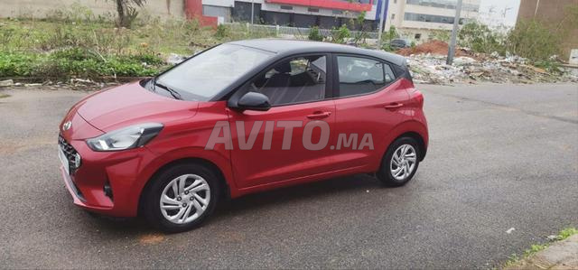 Hyundai i10 Essence Automatique 2022 à Skhirat - 2