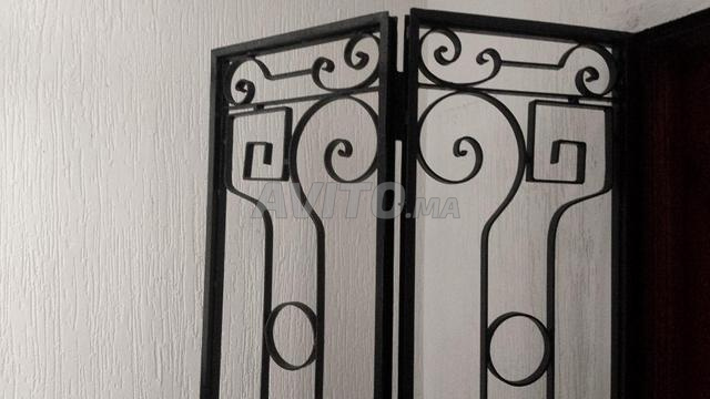 Appartement à hypothéquer 9 millions avec location 300 dirhams