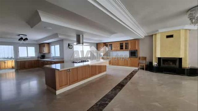 57196-بيع شقة في الدار البيضاء لا جيروند بمساحة 1221 م