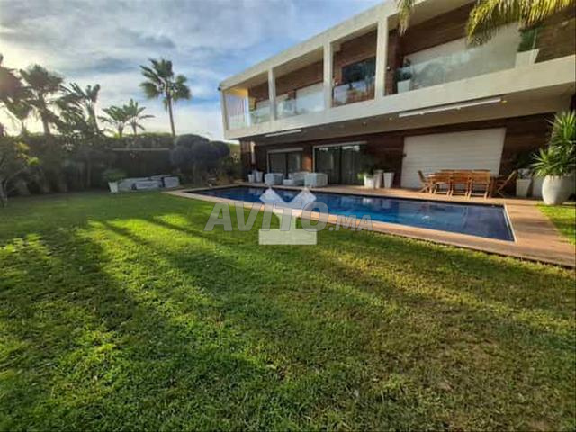 159076-Vente Villa à Casablanca Ain Diab de 1132 m