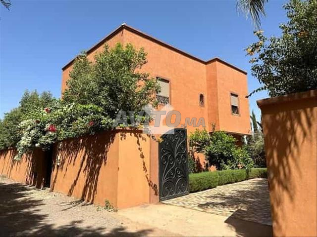 120568-بيع فيلا في مراكش طريق اوريكا -