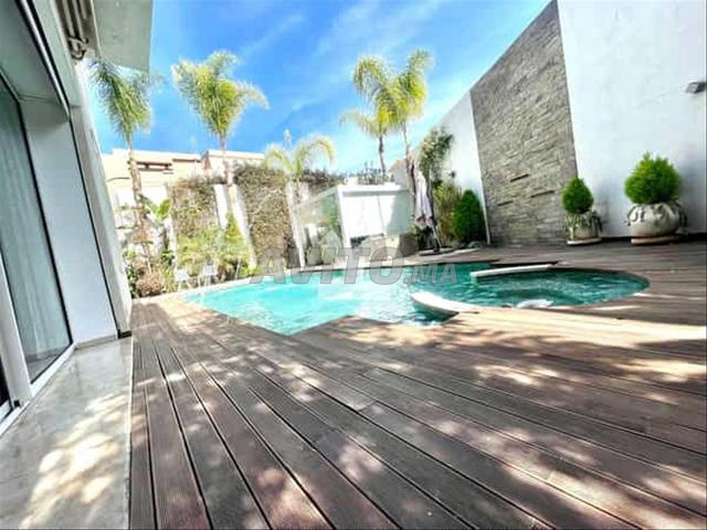 3746-بيع فيلا في الدار البيضاء لكريمات بمساحة 491 متر مربع