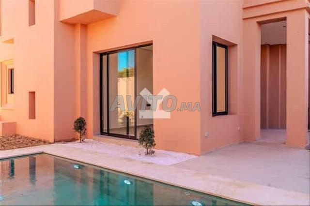 104507-بيع فيلا في مراكش جوهر بمساحة 396 متر مربع