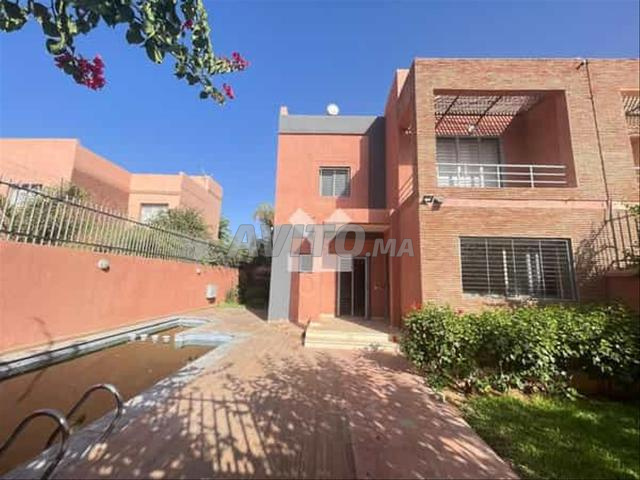 144822-بيع فيلا في مراكش بولفارد مولاي عبد