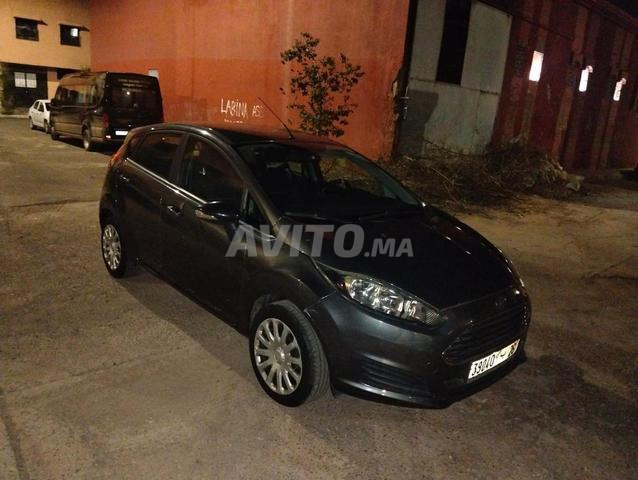 Ford Fiesta Essence Manuelle 2016 à Marrakech