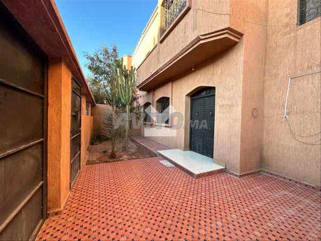 93536-بيع فيلا في مراكش الداوديات بمساحة 239 م²