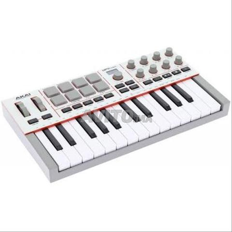 akai mpk mini IV