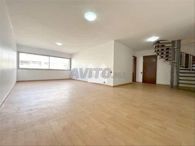 61163-بيع مكتب في الدار البيضاء المعاريف بمساحة 163 متر مربع