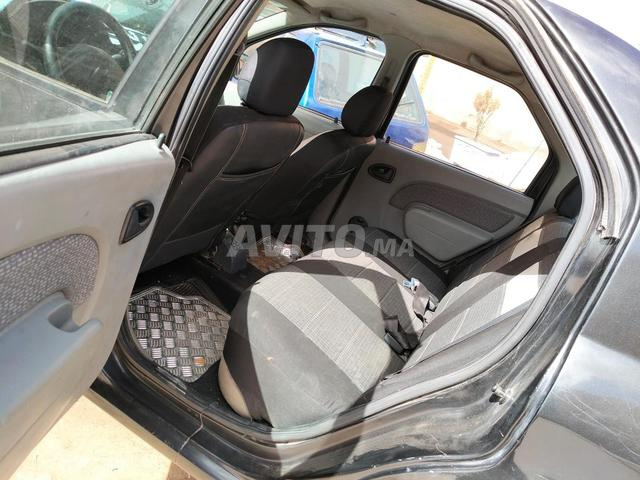 Dacia Logan Essence Manuelle 2007 à Tan-Tan