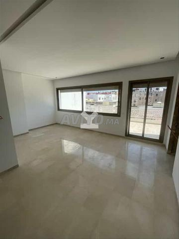 6075-بيع شقة في الدار البيضاء درب عمر بمساحة 130 متر مربع