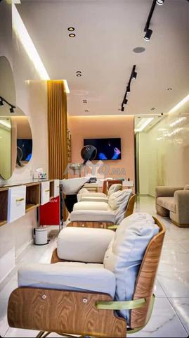 160371-Vente Local à Casablanca Val Fleuri de 124