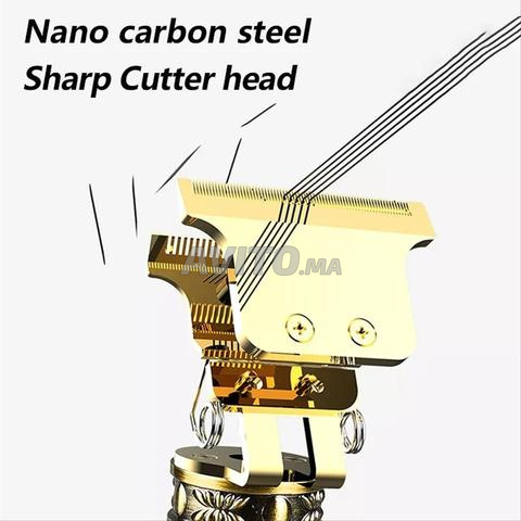 ماكينة قص الشعر الكهربائية للرجال