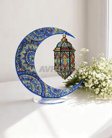 🌙 ديكور رمضاني راقي – هلال مع فانوس 🌙