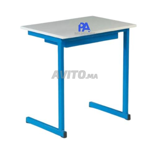 Mobilier scolaire confortable / table / chaise / bureau