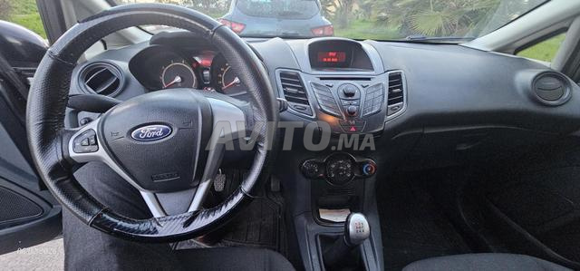 Ford Fiesta Essence Manuelle 2012 à Marrakech