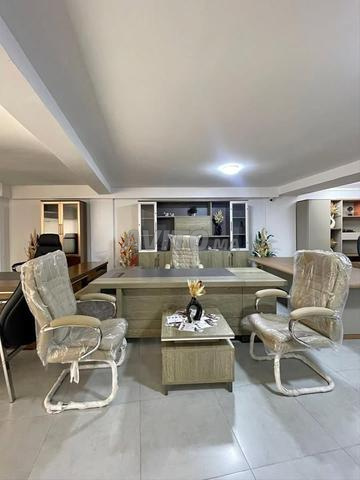 Bureaux conçus pour les personnes qui veulent réussir