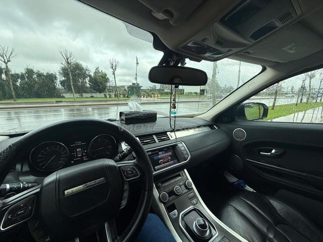 Range rover évoque 