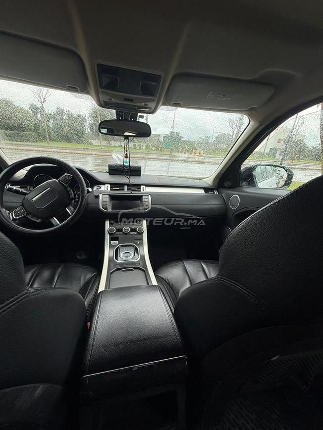Range rover évoque 