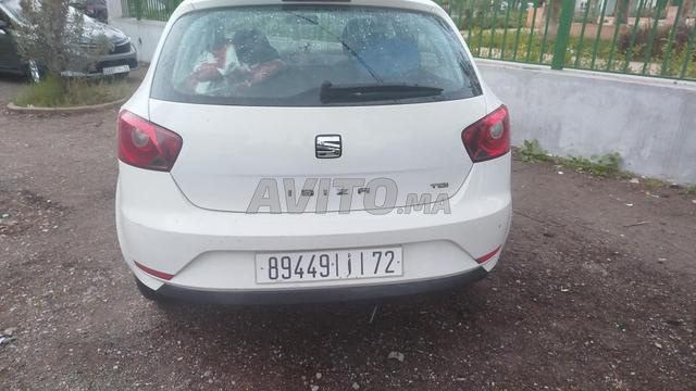 seat ibiza 1.6 très bon état 