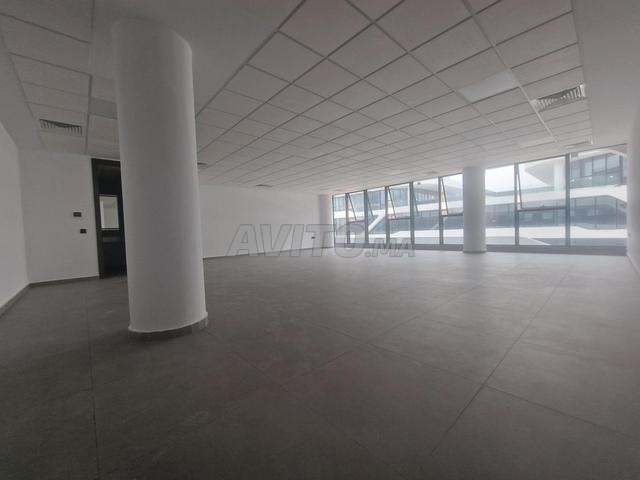 A LOUER AUX ORCHIDEES 6 plateau bureau 106m