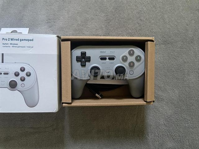 Manette filaire USB 8Bitdo Pro 2