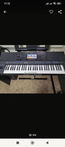 Yamaha psr sx 720 - 2
