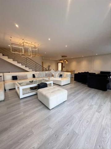 167422-Appt à louer à 50000DH à Casablanca Marina