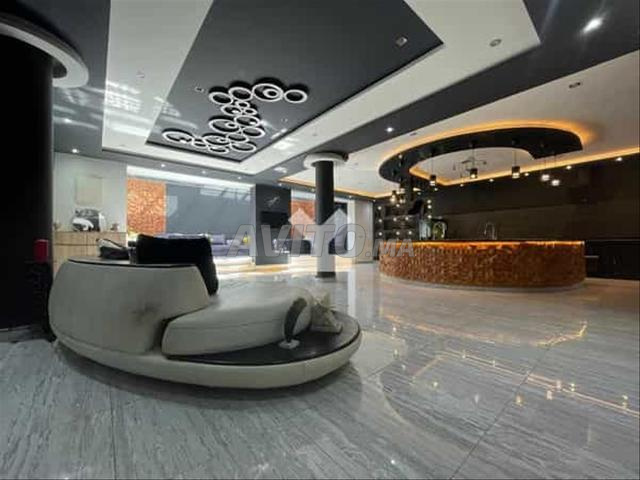 102212-بيع فيلا في الدار البيضاء عين السبع بمساحة 704 م