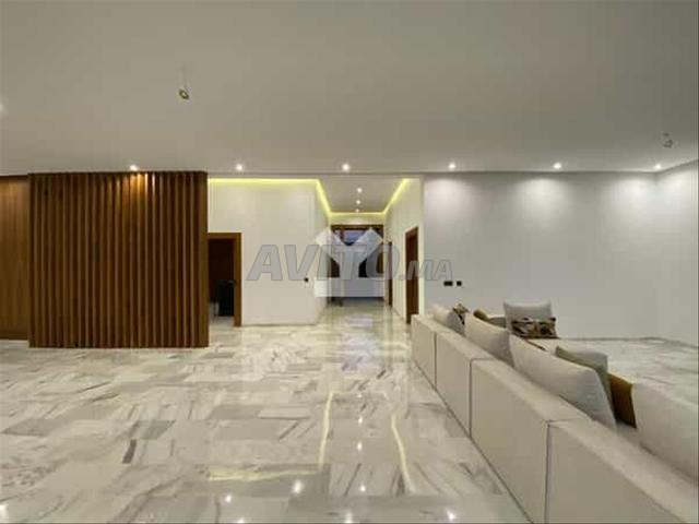 172529-بيع فيلا في مراكش طريق الأوريكا -