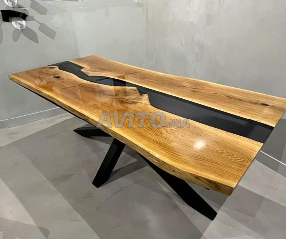 TABLE BOIS CHENE EN RÉSINE D'ÉPOXY